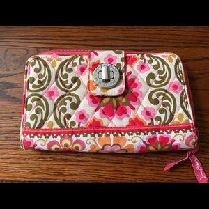 Vera Bradley Wallet     Gently Loved-Super clean